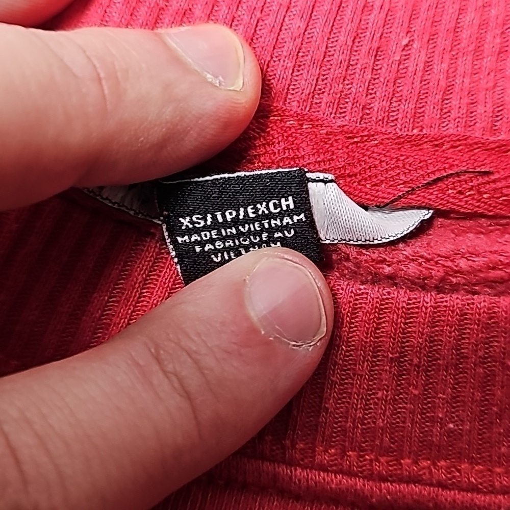Disney American Eagle xs red sweater - Picture 7 of 8